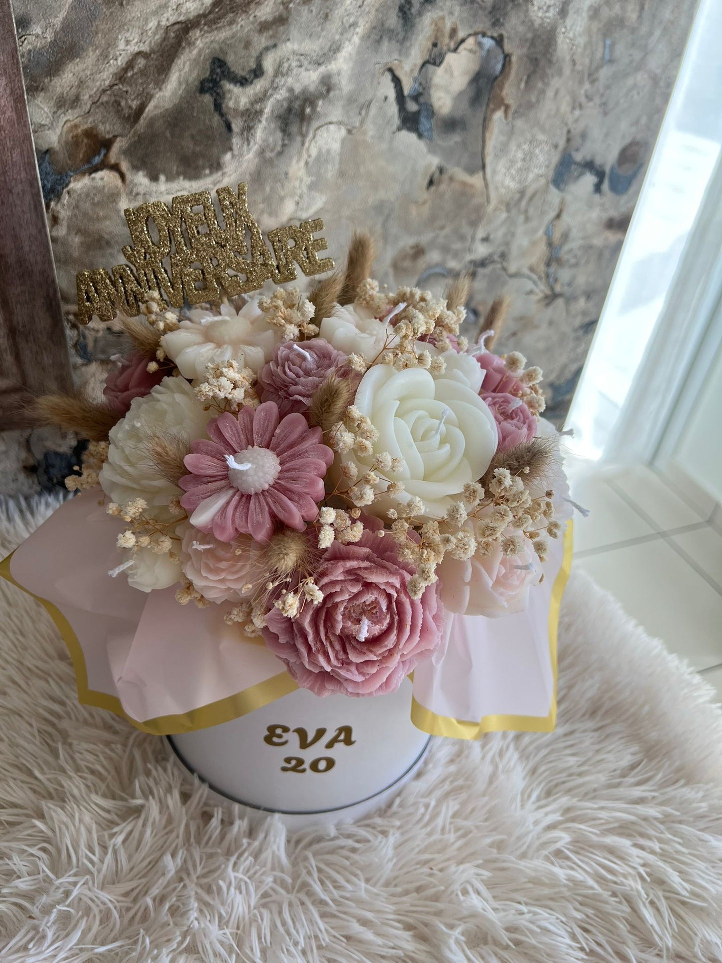 Box Fleurs en Cire Parfumée – Grand Format (Anniversaire) Personnalisée